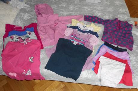 ox_ubrania-dla-dziewczynki-w-wieku-2-lat