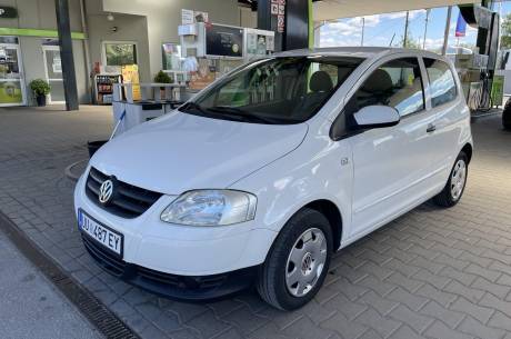 ox_vw-fox-12-benzyna-klimatyzacja-rok-2010-przebieg-127tys-km