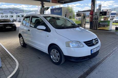 ox_vw-fox-12-benzyna-klimatyzacja-rok-2010-przebieg-127tys-km