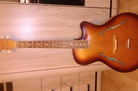 ox_gitara-jazz-defil-antyk