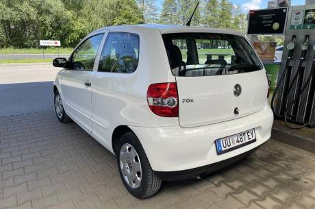ox_vw-fox-12-benzyna-klimatyzacja-rok-2010-przebieg-127tys-km